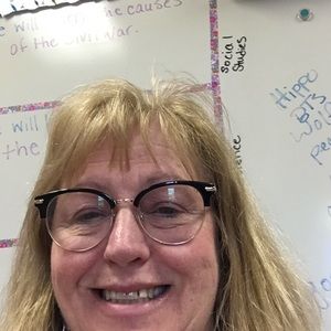 Meet your Posher, Debbie